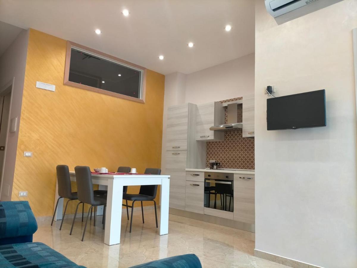 Scenu' Apartment Martina Franca Bagian luar foto